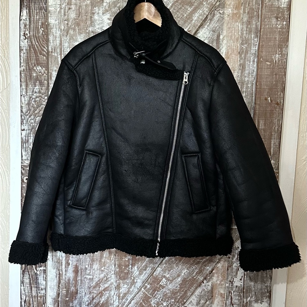 Women's H&M Black Shearling Jacket size M